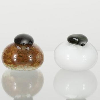 FIGURINER, 2 st, glas, signerade O. Toikka Nuutajärvi.