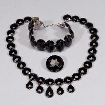 GARNITYR, 3 delar. delvis silver. Carl Wilhelm Täckholm, Stockholm 1800/1900-tal.