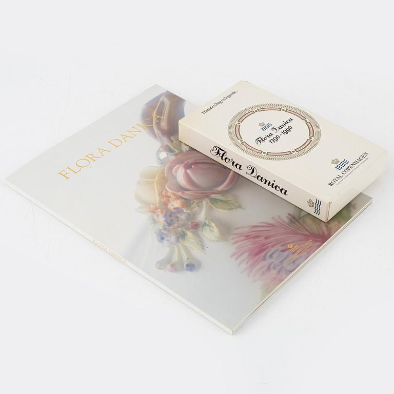 Tallrikar, 10 st, porslin, "Flora Danica" (Hausmålerai), Royal Copenhagen, Danmark.