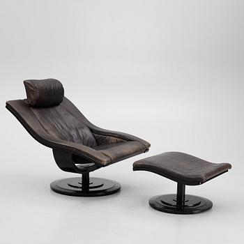 Takashi Okamura & Erik Marquardsen, a "Wave" armchair with ottoman, Nelo, 1970's.