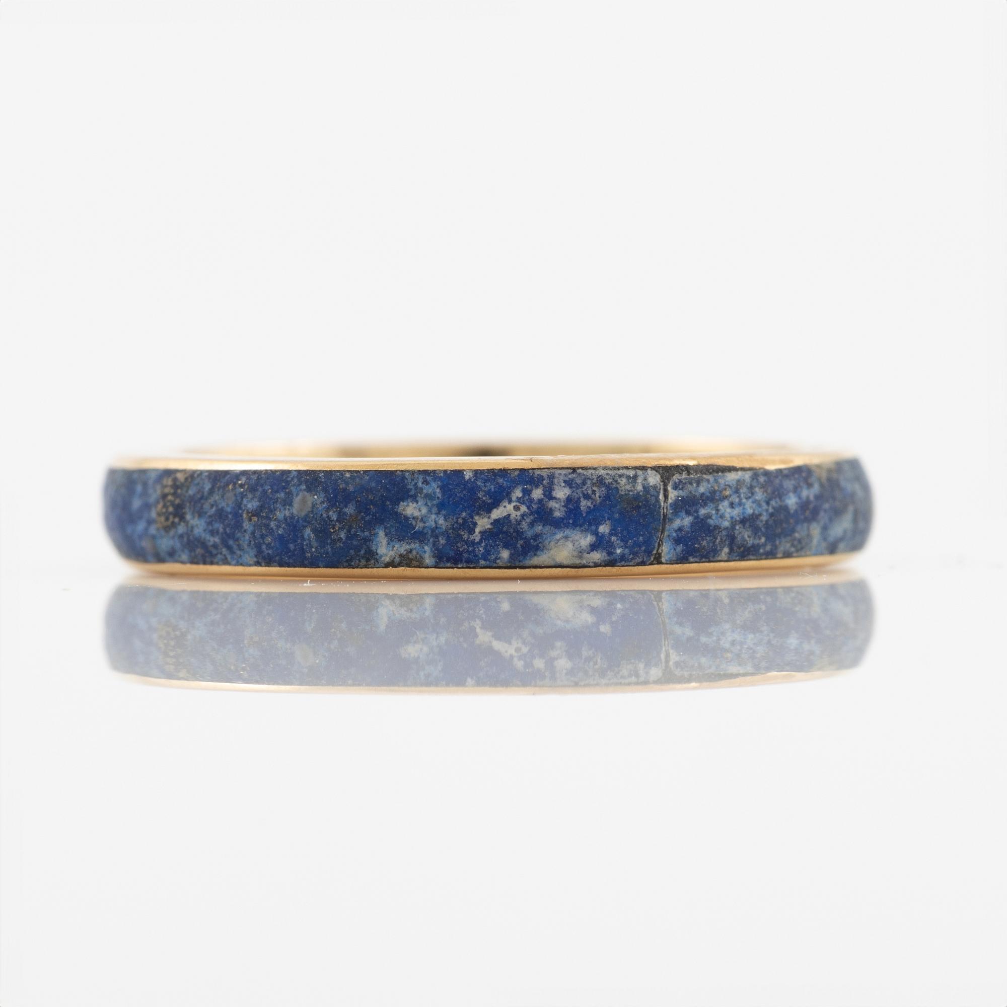 Ring 18K gold with lapis lazuli.