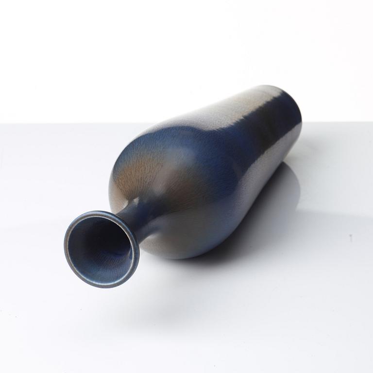Berndt Friberg, a stoneware vase, Gustavsberg studio, Sweden 1959.