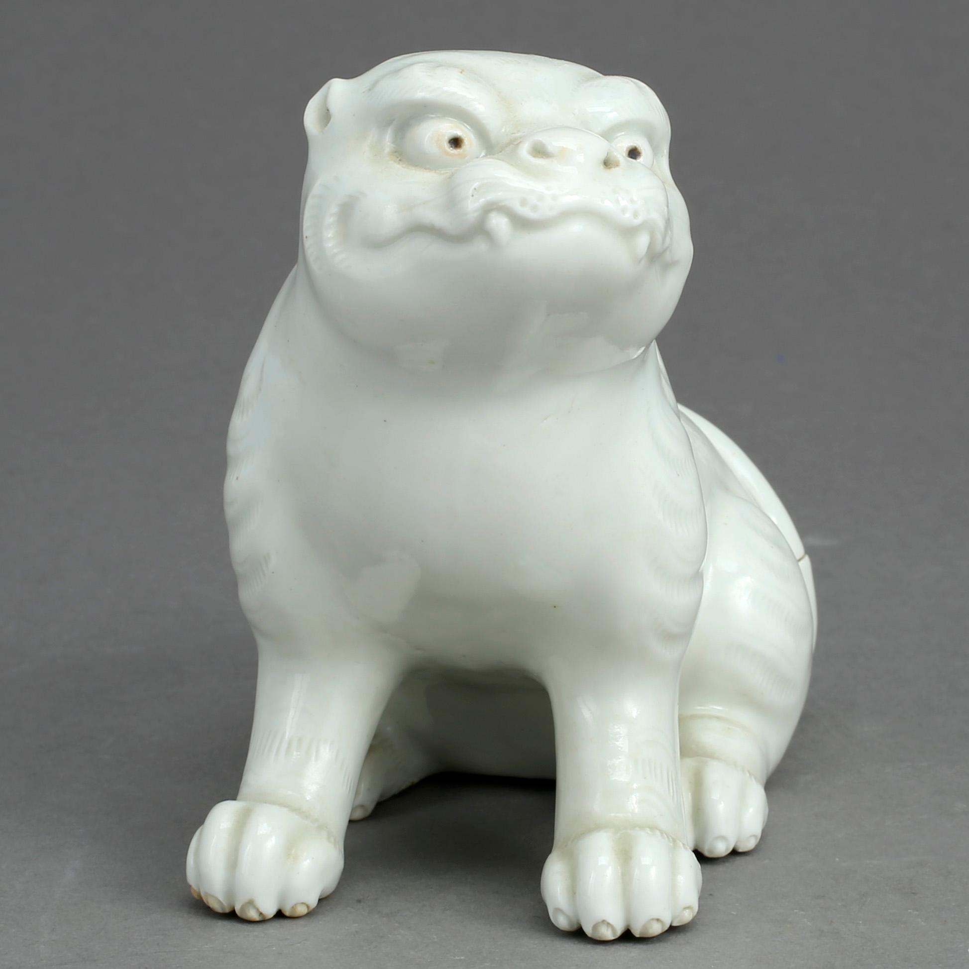 FIGURIN, porslin, blanc de chine, Kina, 1900-tal.
