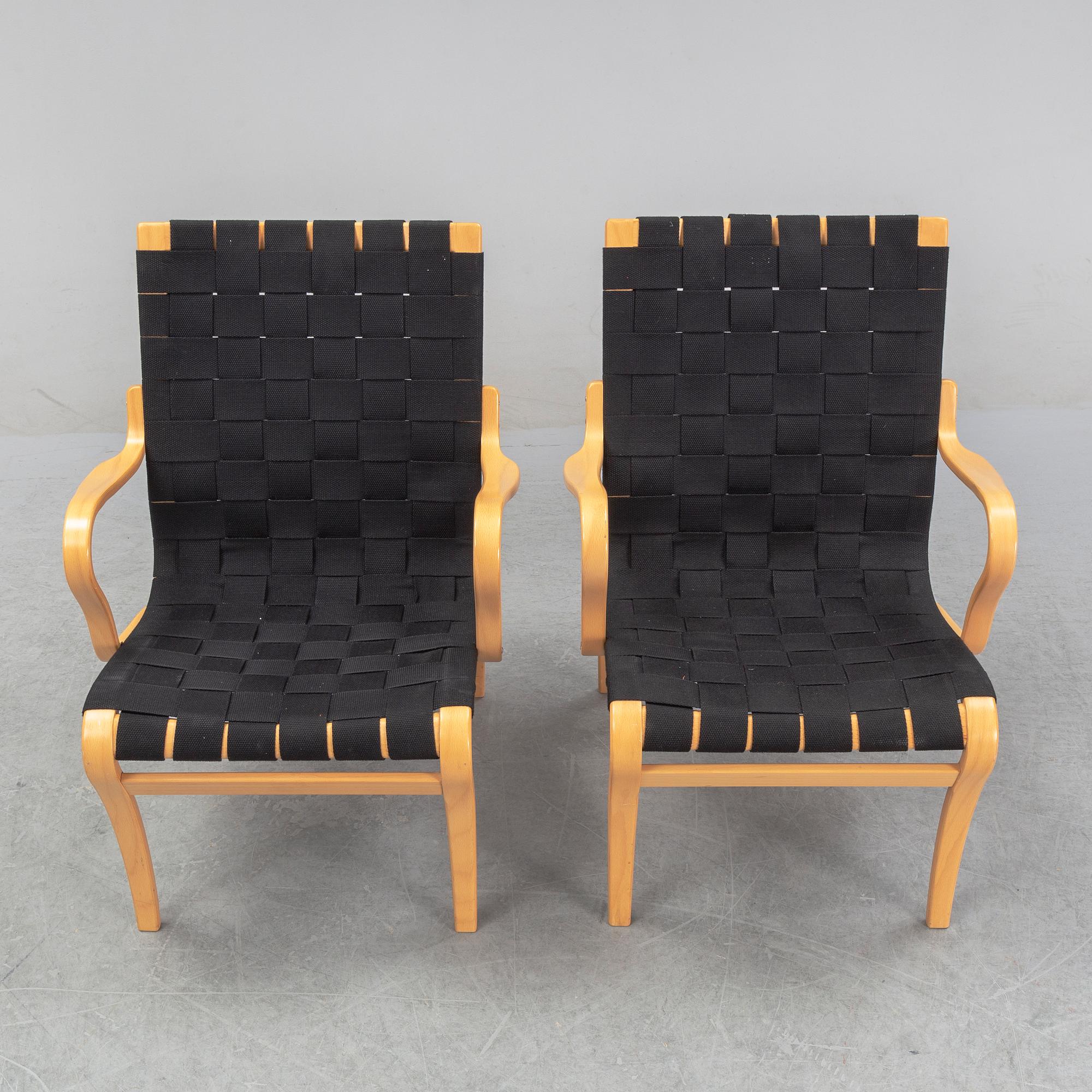 Bruno Mathsson, a pair of 'Mina' easy chairs from Bruno Mathsson International.