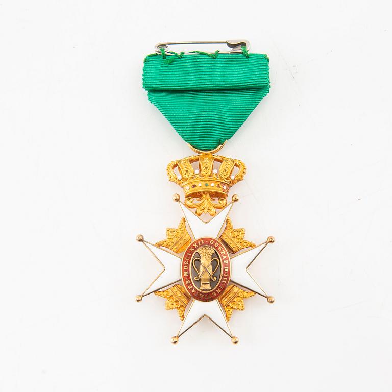 Order of Vasa, Knight's badge, 18K gold and enamel, C. F. Carlman.