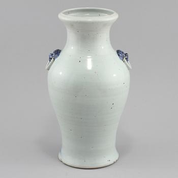 VAS, porslin, Kina, 1900-tal.