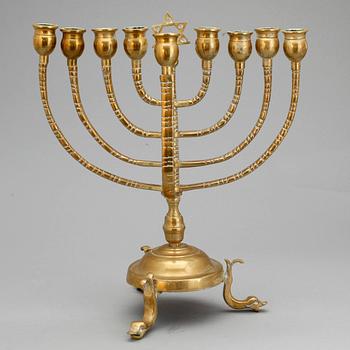KANDELABER / MENORAH LJUSSTAKE, mässing, judisk, 1900-tal.