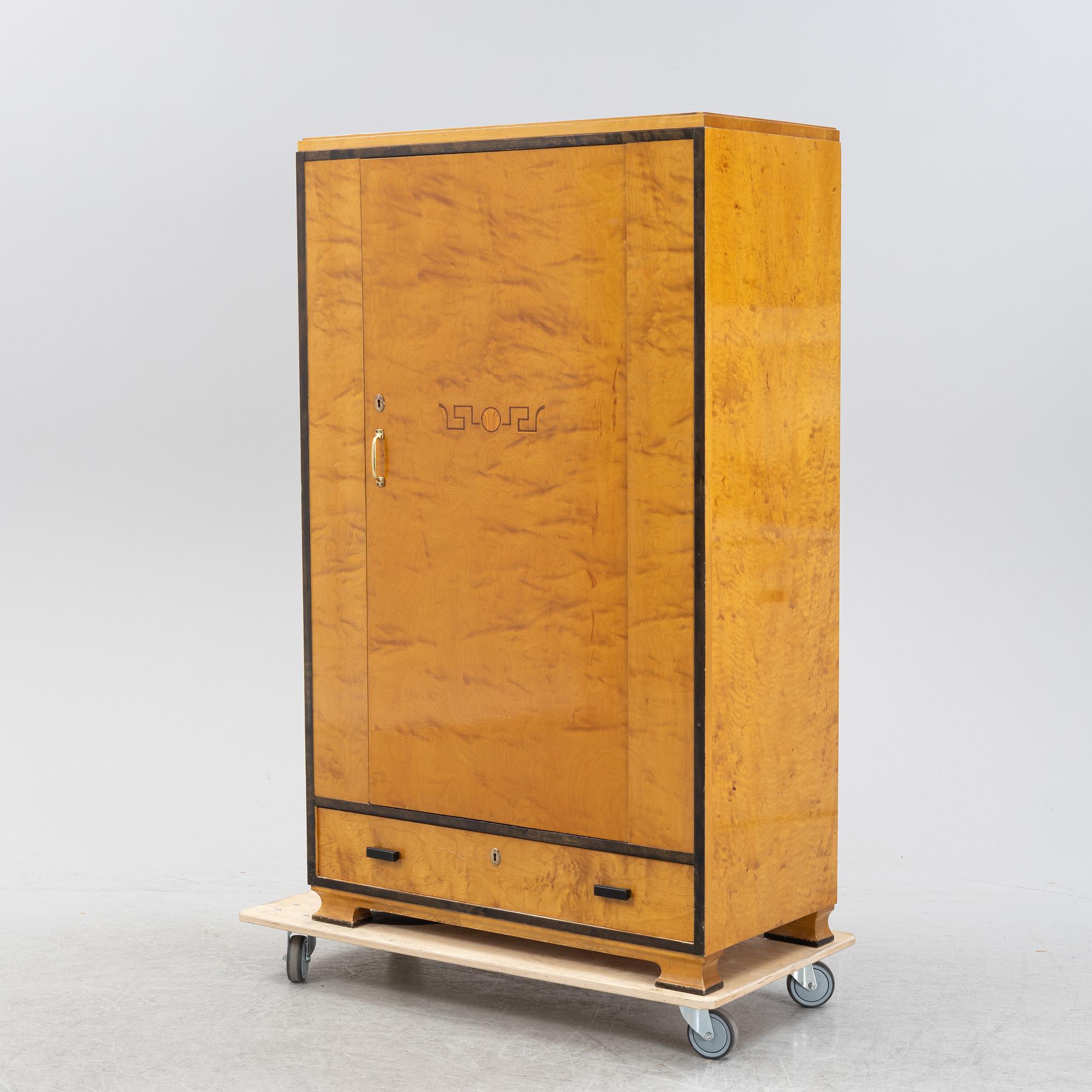 Klädskåp, funkis, 1930-tal.