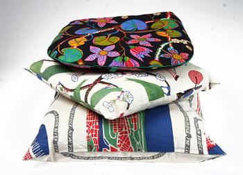 KUDDAR, 2 st, samt TEHUVA, Josef Frank, Svenskt Tenn.