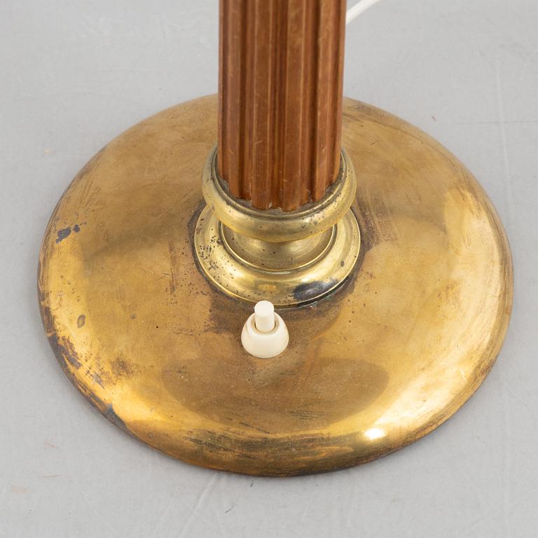 Erik Tidstrand, eller Bertil Brisborg, bordslampa, modell 30246, Nordiska Kompaniet 1940-tal.