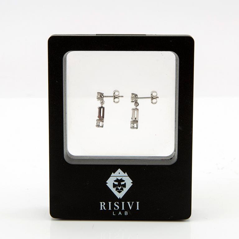 Risivi Lab, "frecce/arrows" earrings, 18K white gold with baguette-cut and round brilliant-cut diamonds, Rome, Italy.