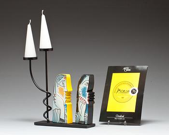 FIGURINER MED LJUSSTAKE, Goebel, efter Picasso "Head Resting Upon Hands".