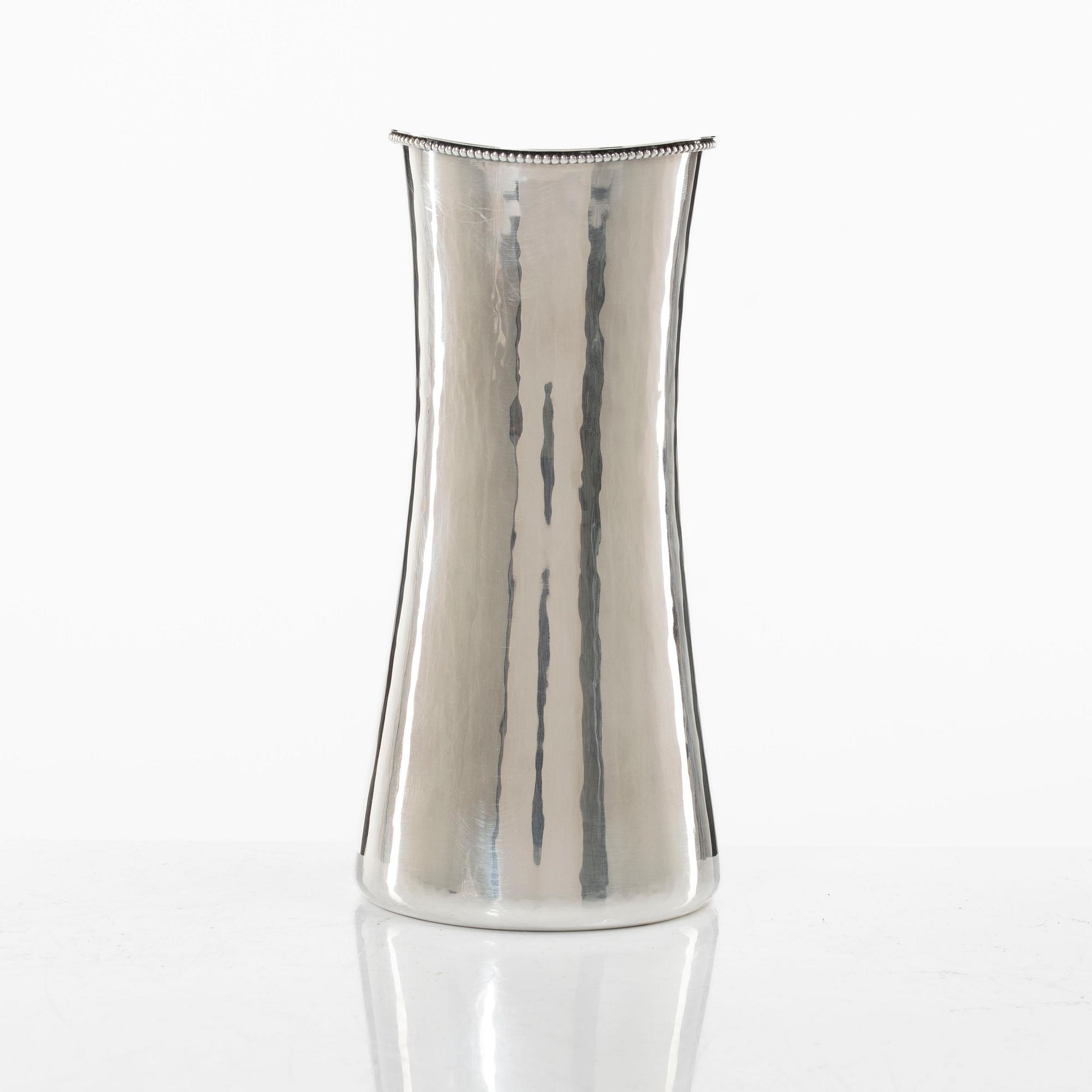 Eric Löfman, A Swedish silver vase, Company MGAB, Upsala 1976.
