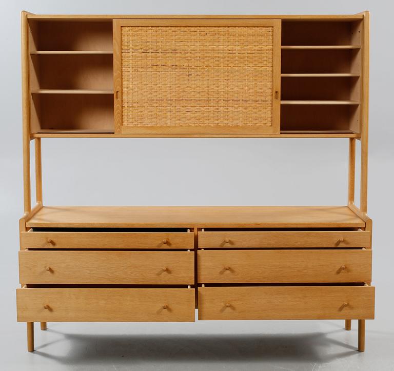 BOKHYLLA. Hans J Wegner, RY Möbler, Danmark, 1900-talets andra hälft.