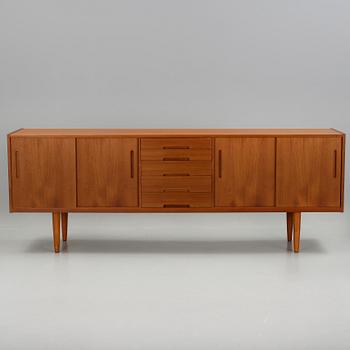 SIDEBOARD, kring 1900-talets mitt.