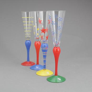 CHAMPAGNESTRUTAR, 4 st, glas, "Clown", Anne Nilsson, Orrefors.