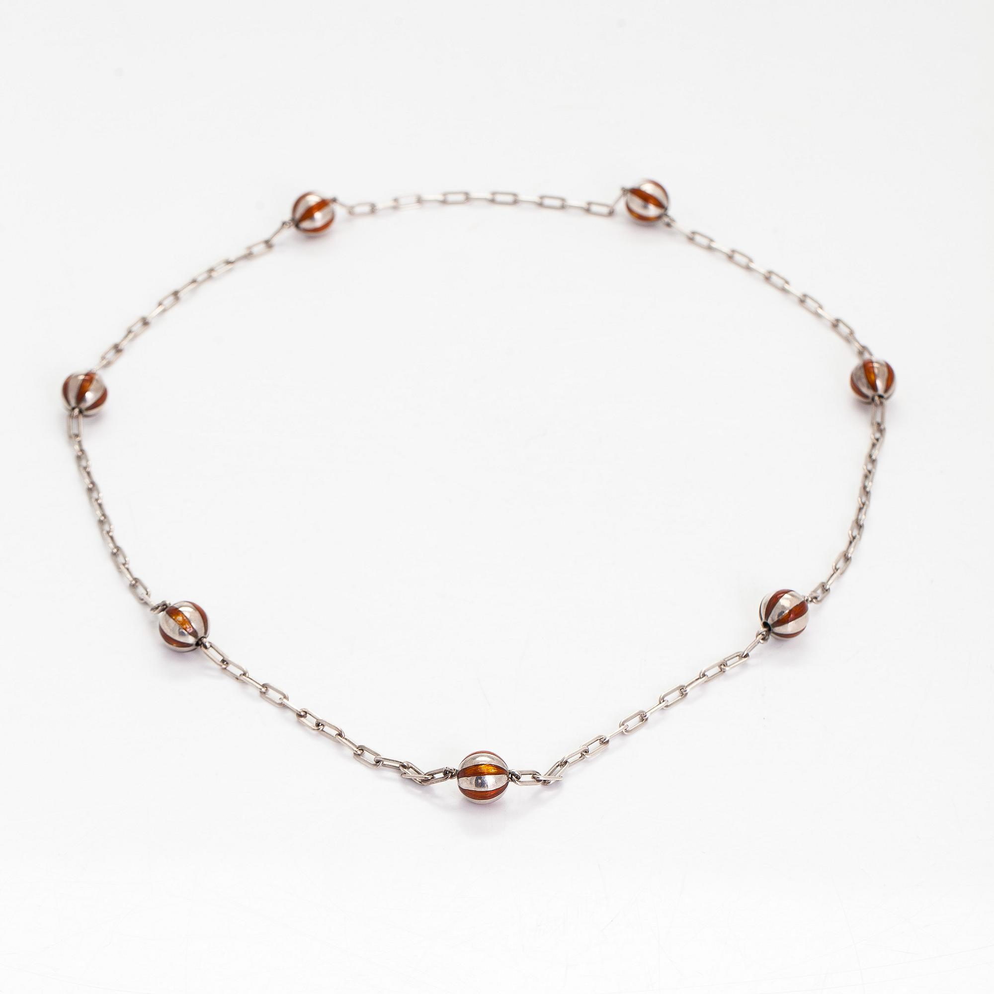 Collier, silver, emalj, A. Tillander; Helsingfors 1975.