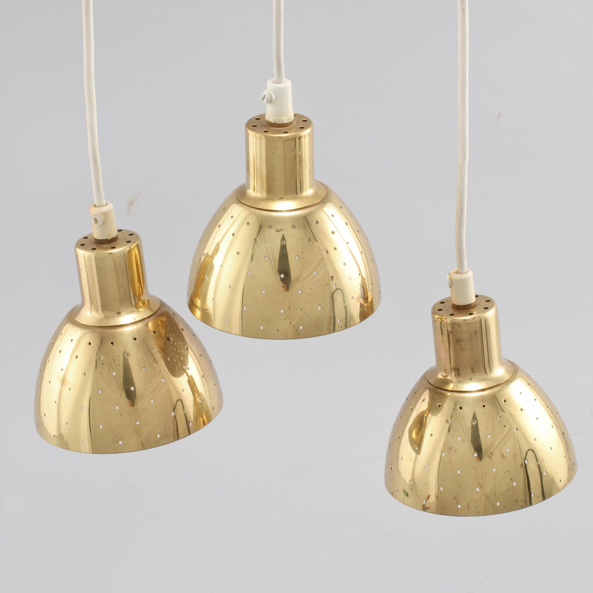 FÖNSTERLAMPOR, 3 st, Hans-Agne Jakobsson, Markaryd, 1900-talets andra hälft, höjd ca 11 cm.