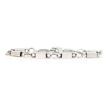 ARMBAND, sterlingsilver, Wiven Nilsson, Lund, otydlig årsstämpel. Vikt ca 28 g.