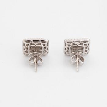 Baguette and brilliant cut diamond earrings.