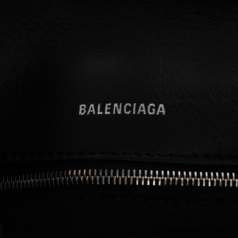 Balenciaga, clutch, "Touch Puffy".
