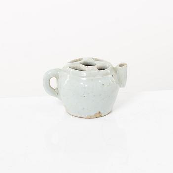 Two joss stick holders, a vase, a brush washer and a small ewer, Qing dynasty, 19th century and older.