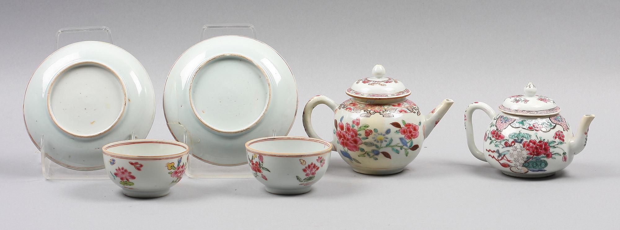 TEKANNOR SAMT KOPPAR MED FAT, 4 st, porslin, Qianlong, Kina 1700-tal.