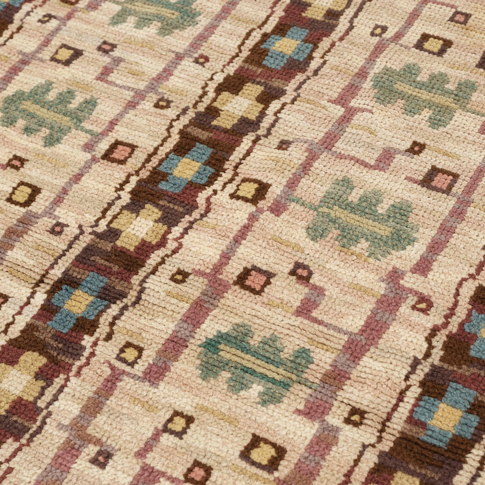 MATTA. "Blommande träd". Flossa. 327,5 x 226,5 cm. Signerad MMF.