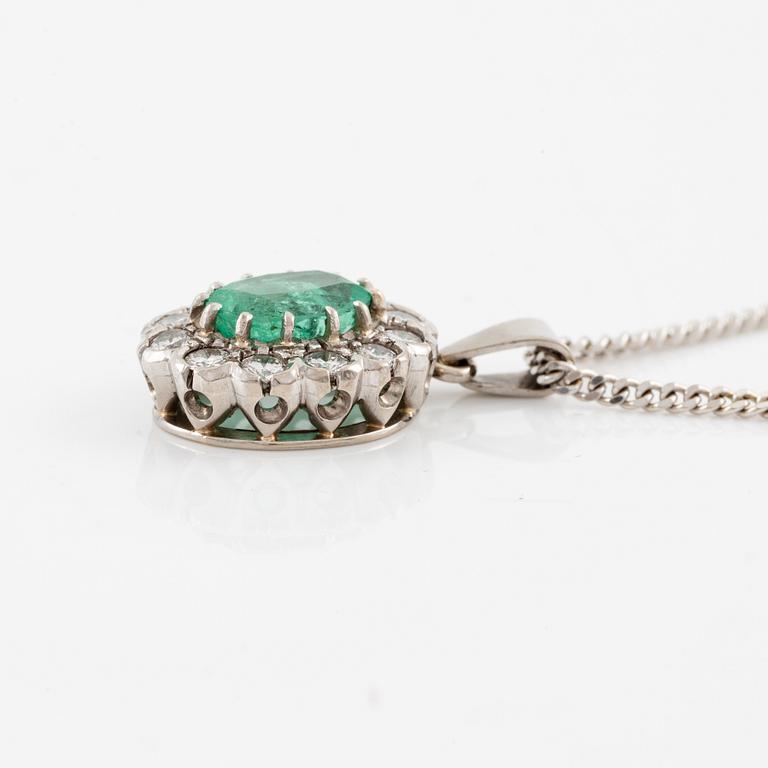 Necklace, 18K white gold with emerald and brilliant-cut diamonds.