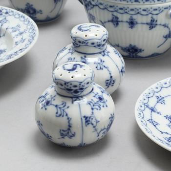 63 pieces of porcelain tableware from Royal Copenhagen, model "Musselmalet", second half of the 20th century.