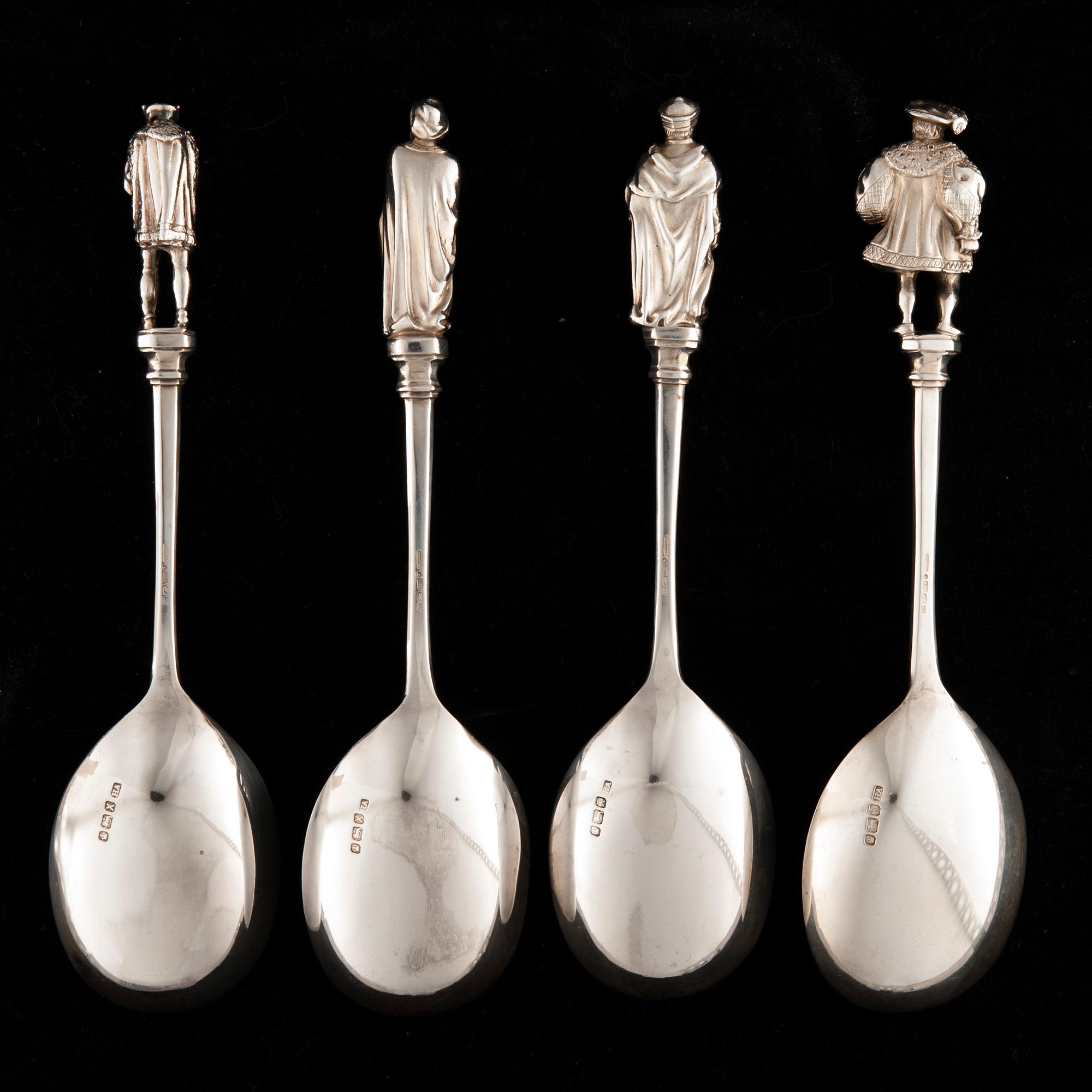SKEDAR, 4 st, silver, Sheffield 1890, kontrollstämplade av Tarkiainen, Helsingfors 1967. Tot. vikt ca 542,7 g.
