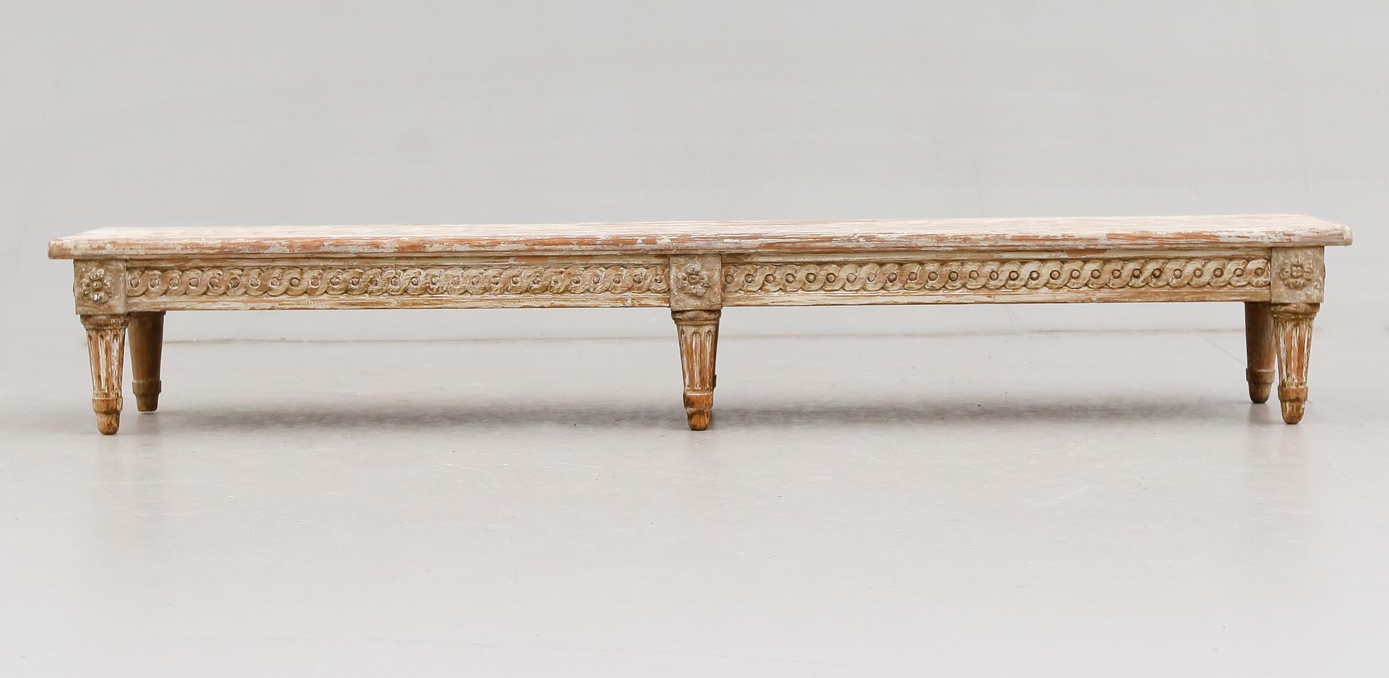 BÄNK, sengustaviansk, 1800-talets första hälft.
