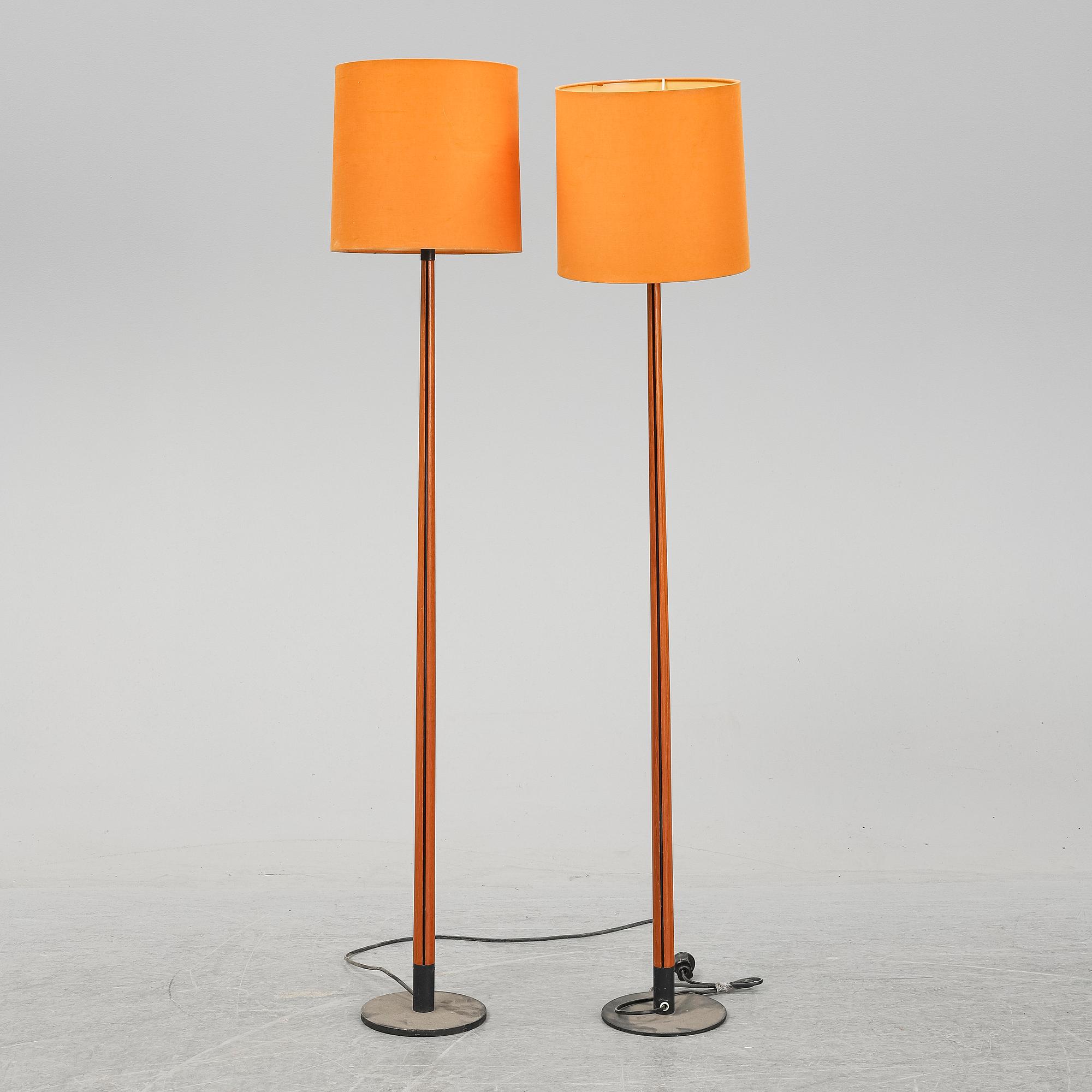 A pair of late 20th Century floor lights.