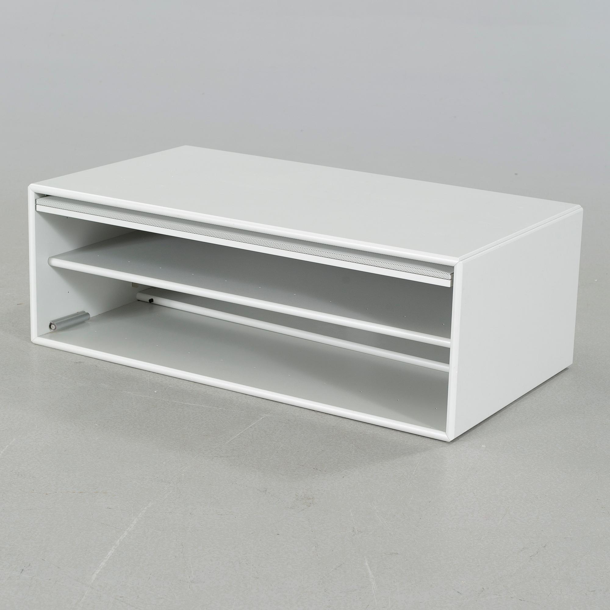 VÄGGSKÅP/MEDIAHYLLA, Montana, Danmark, 2000-tal.