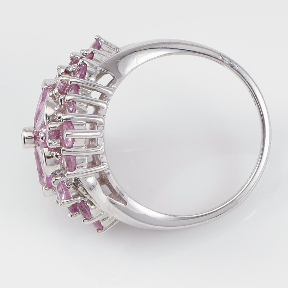 RING, 10K vitguld med rosa safirer.