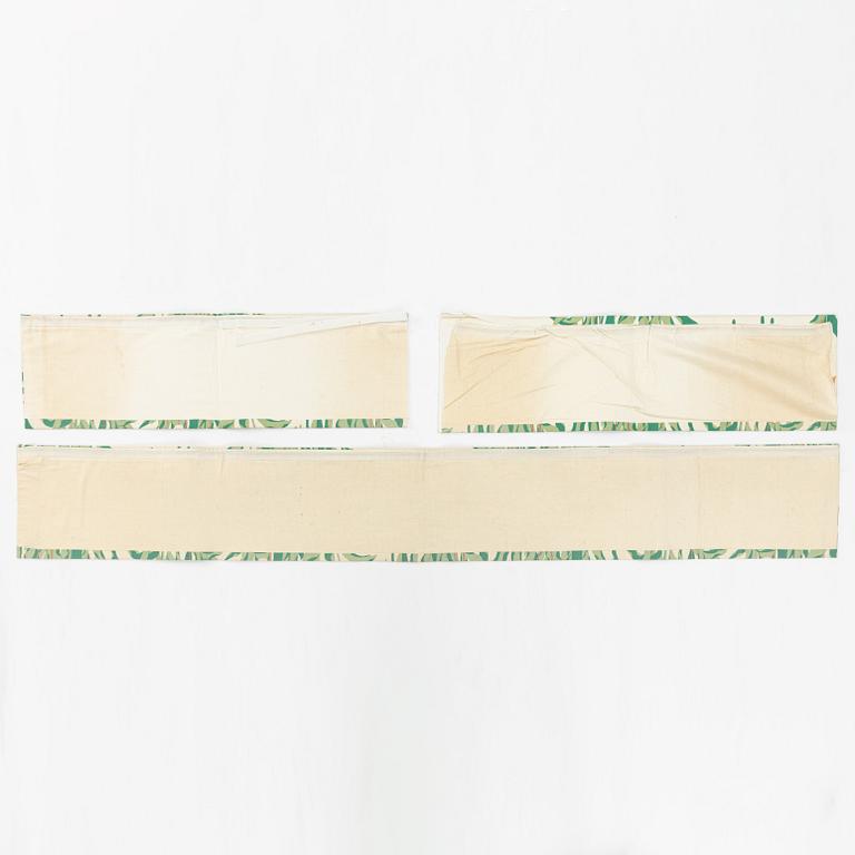 Josef Frank, gardiner, ett par, samt gardinkappor, 3 st, "Tulpan", Svenskt Tenn.