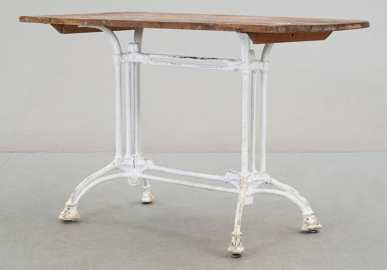 TRÄDGÅRDSBORD, gjutjärn, 1900-tal.