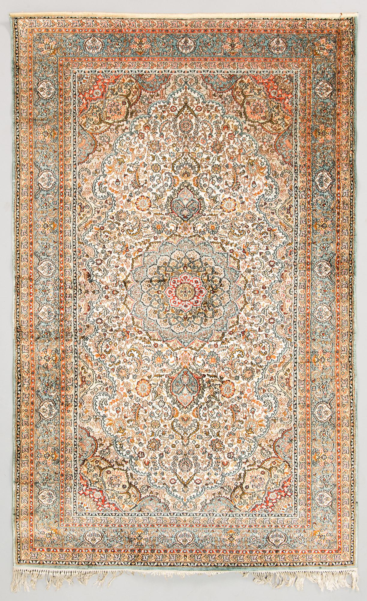 A rug, Oriental, silk, Ca. 151x95 cm.