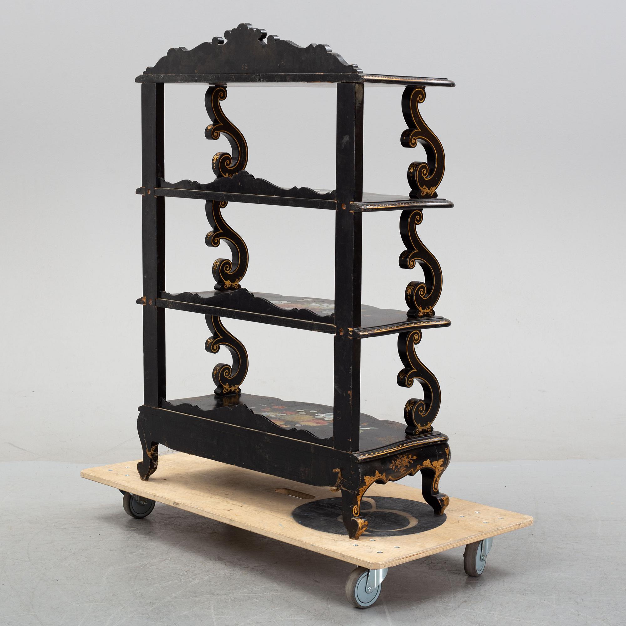 A late 19th century Atenienn or Etagere.