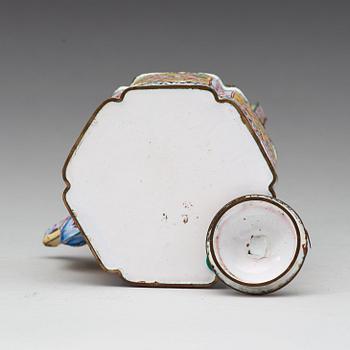 An enamel on copper tea pot with cover, Qing dynasty, 19th Century.