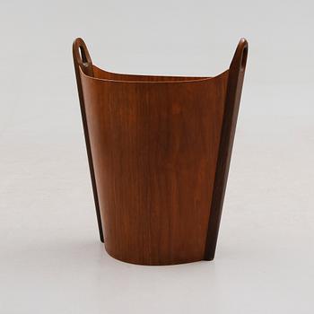 PAPPERSKORG, PS Heggen, Nordfjordeid, Norge, 1900-talets andra hälft.