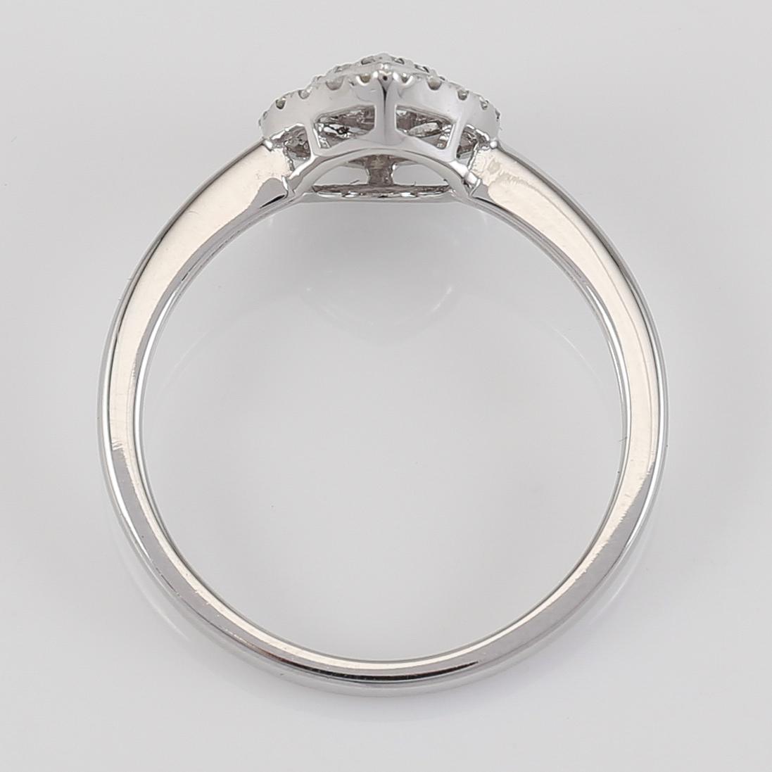 RING, 18K vitguld och diamanter tot ca 0.37 ct.