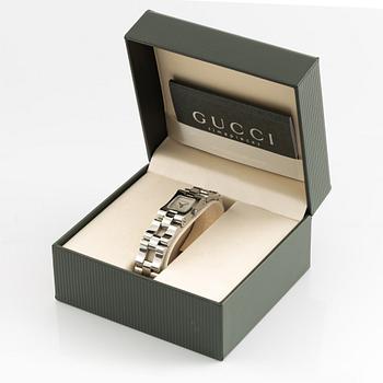 Gucci, armbandsur, 17 x 18,5 (28,5) mm.