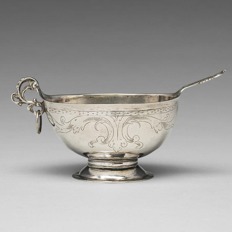 A Swedish 18th century silver brandy-bowl, mark of Johan Rudman, Gävle (1689-1727(1734)).