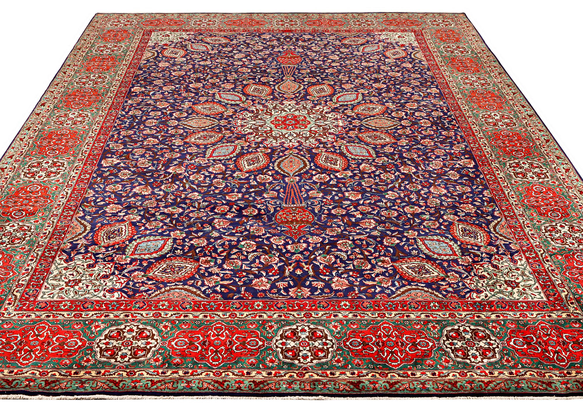 Matta, Kashmar, ca 500 x 348 cm.