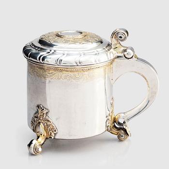 A Swedish 18th century parcel-gilt silver tankard, marks of Bengt Biörn, Västeras 1748.