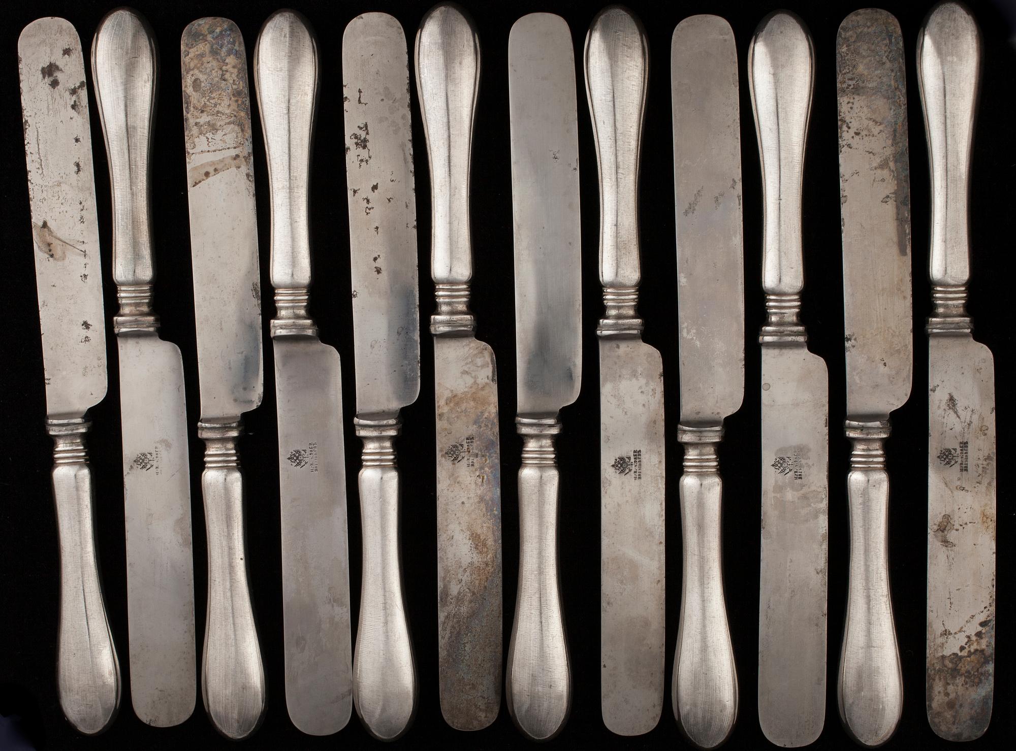 BESTICKUPPSÄTTNING, 45 delar, försilvrade, AK Aleksander Katch (Александр Качъ) S:t Petersburg sekelskiftet 1800/1900.