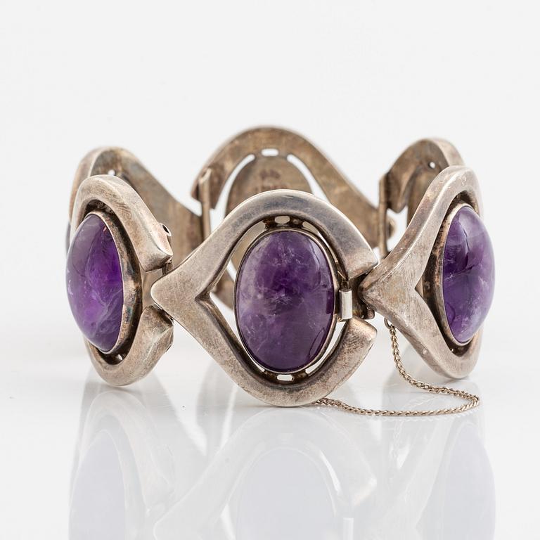 Silver and cabochon cut amethyst bracelet, Mexico.