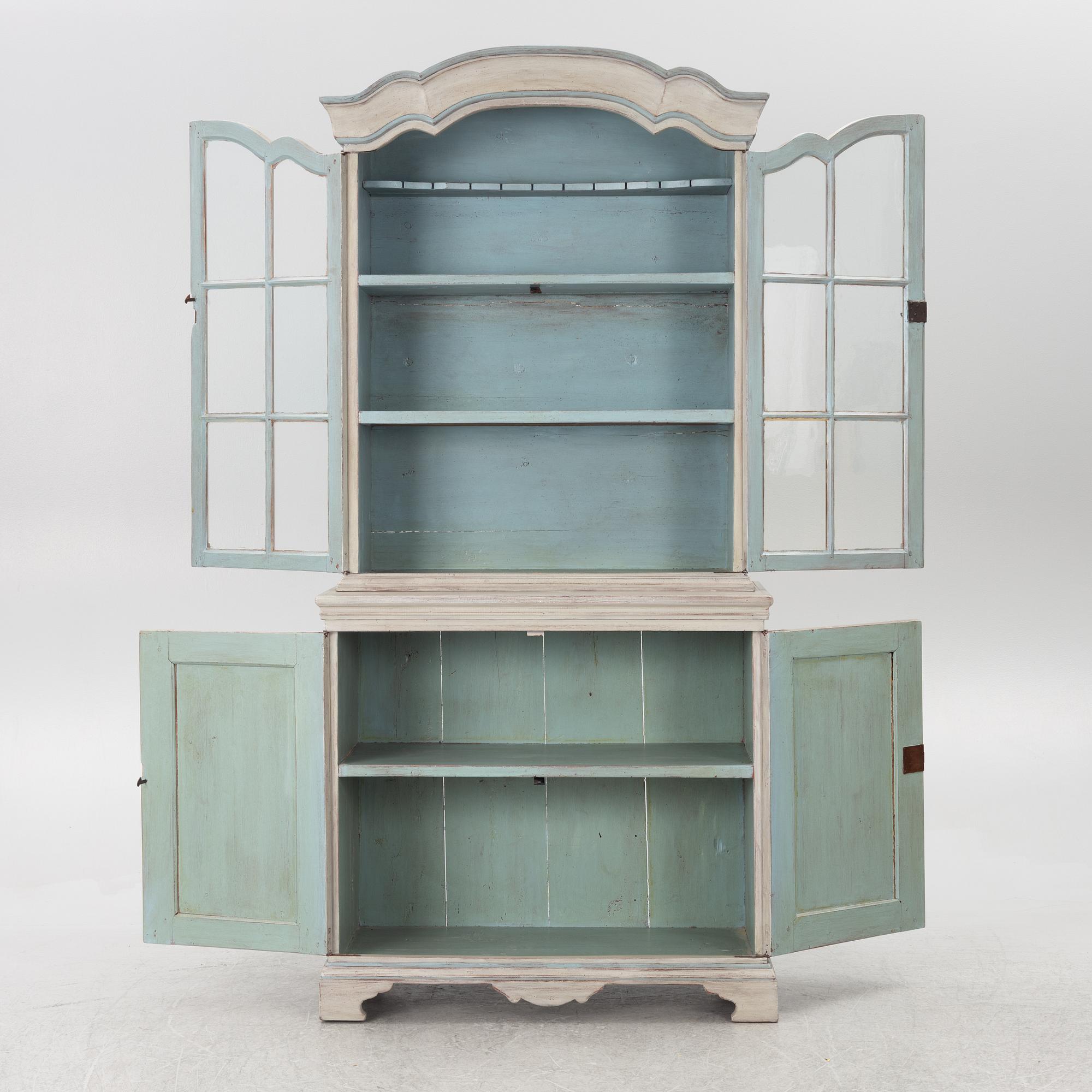 Vitrinskåp, 1700-tal.