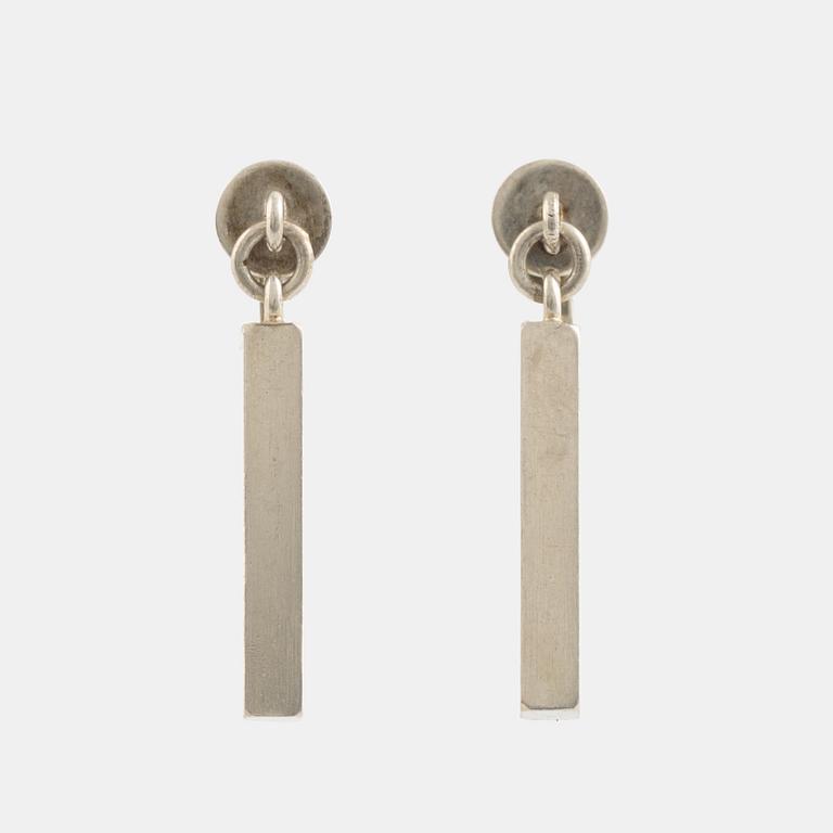 Wiwen Nilsson, örhängen, silver, stavar. Lund 1959.